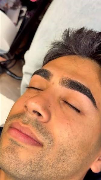 MASCARILLA & CEJAS